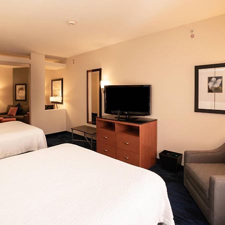 Fairfield Inn & Suites By Marriott Киърни Екстериор снимка