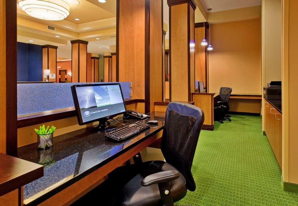 Fairfield Inn & Suites By Marriott Киърни Екстериор снимка
