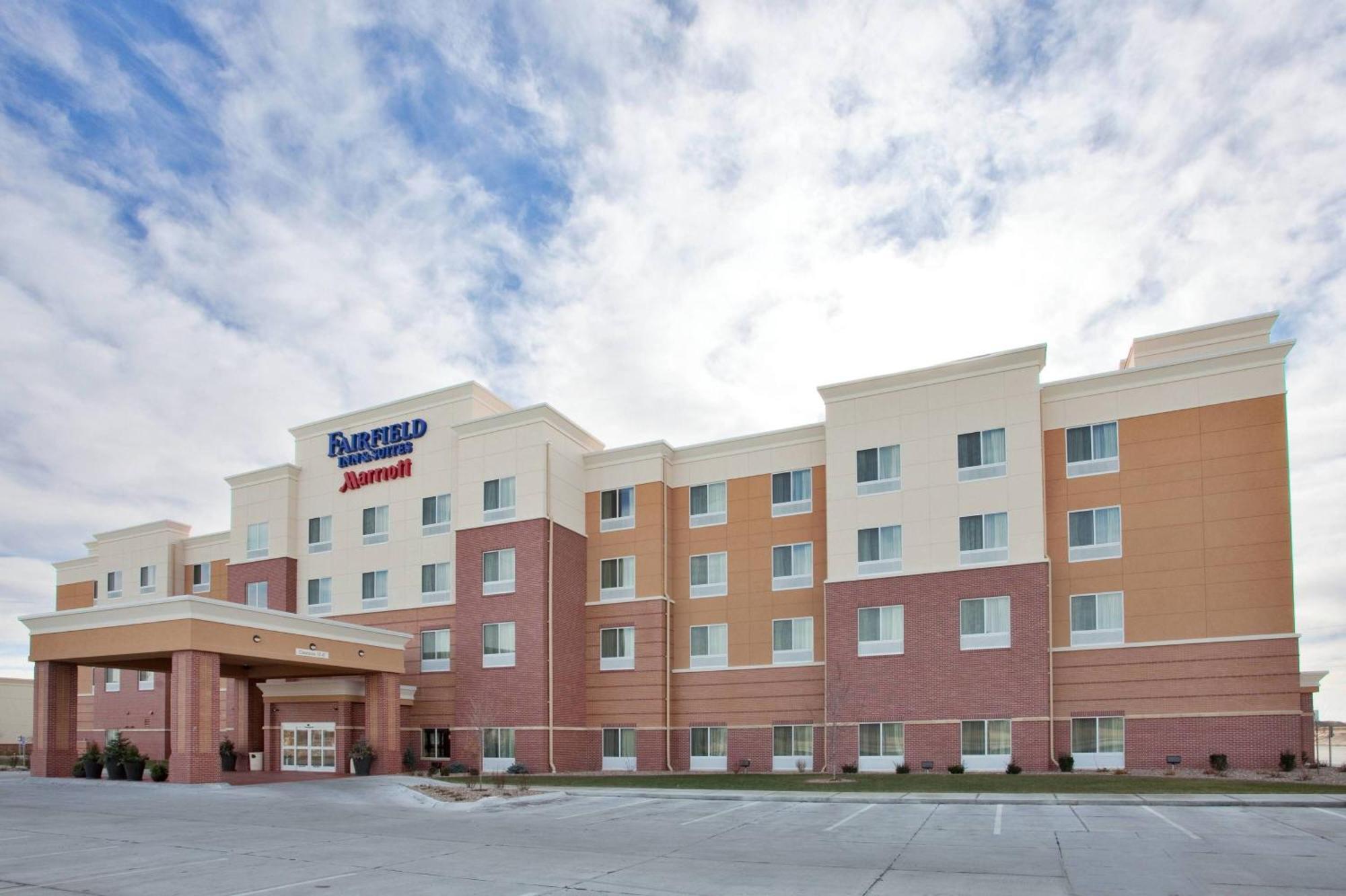 Fairfield Inn & Suites By Marriott Киърни Екстериор снимка