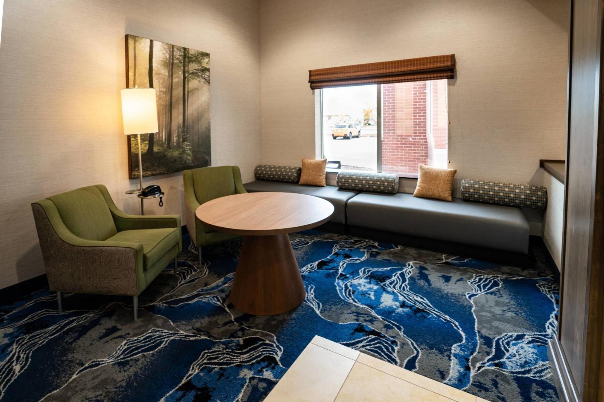 Fairfield Inn & Suites By Marriott Киърни Екстериор снимка