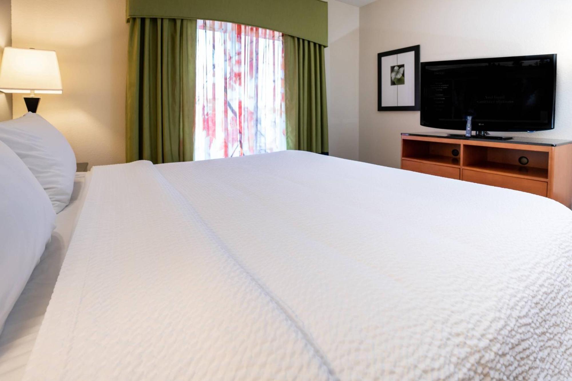 Fairfield Inn & Suites By Marriott Киърни Екстериор снимка
