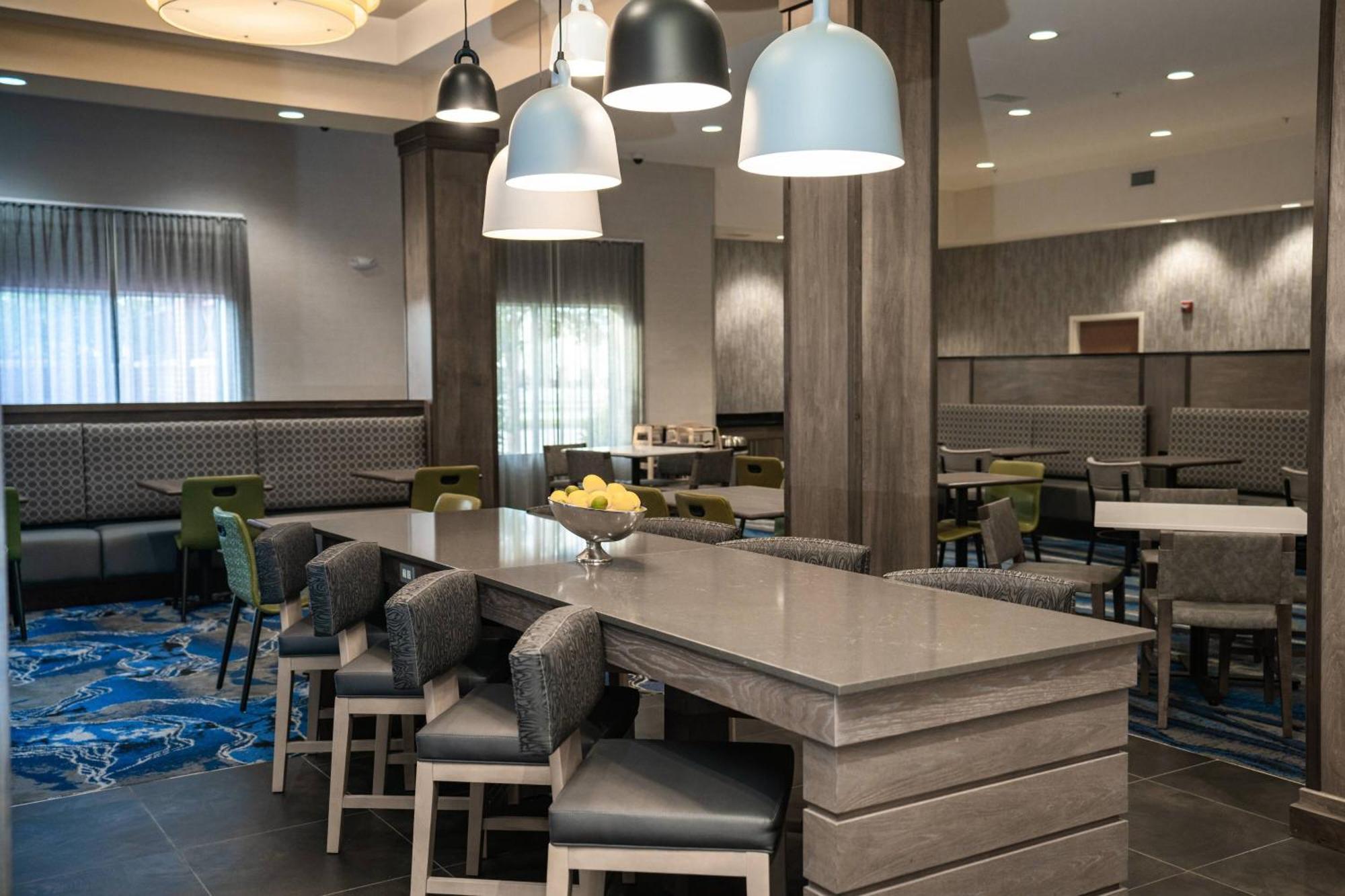 Fairfield Inn & Suites By Marriott Киърни Екстериор снимка