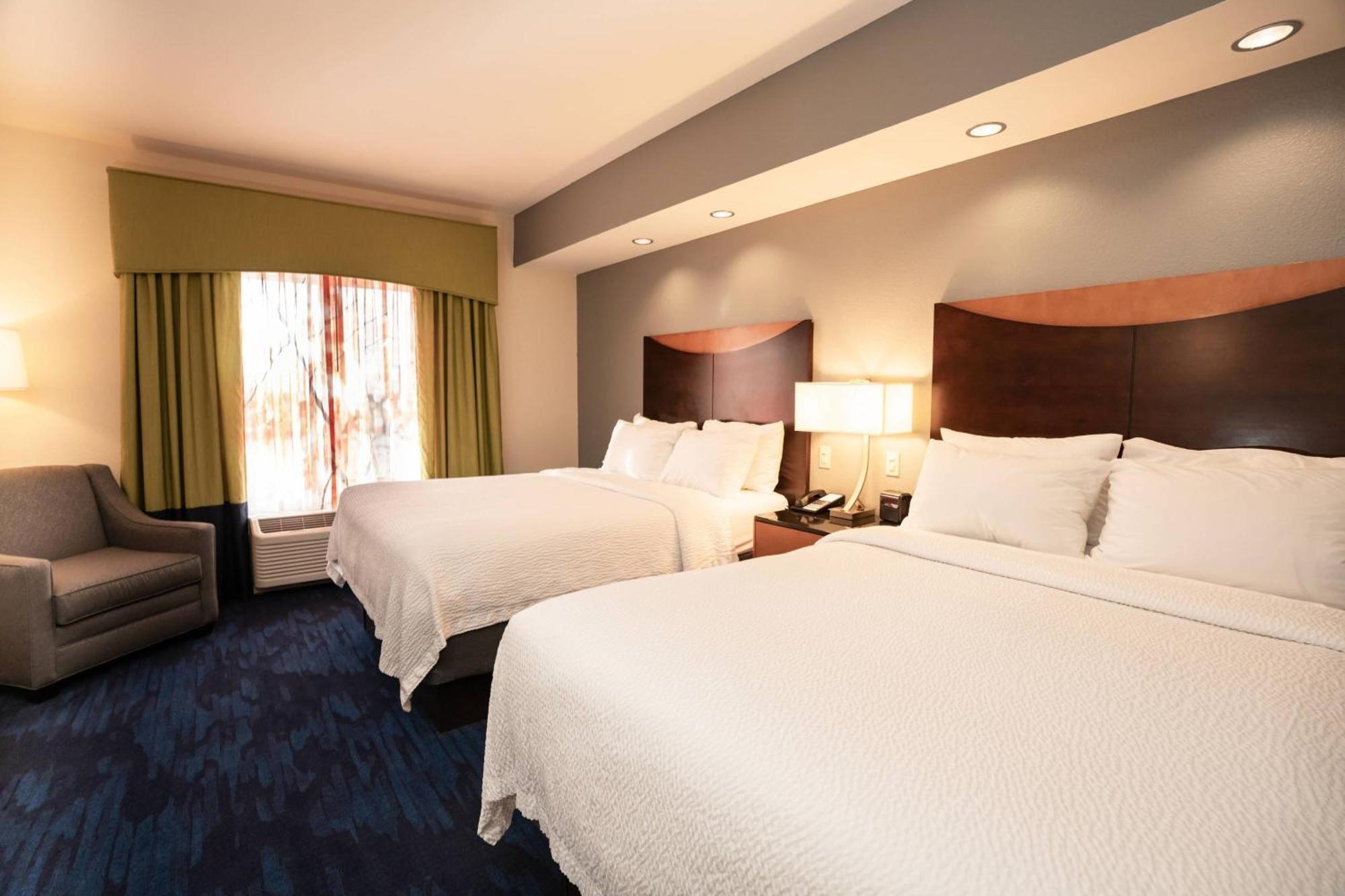 Fairfield Inn & Suites By Marriott Киърни Екстериор снимка