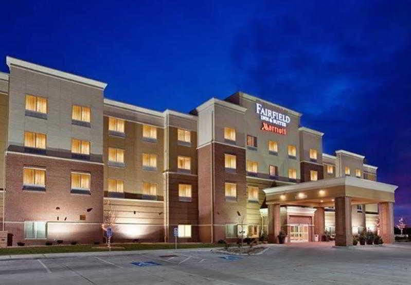 Fairfield Inn & Suites By Marriott Киърни Екстериор снимка