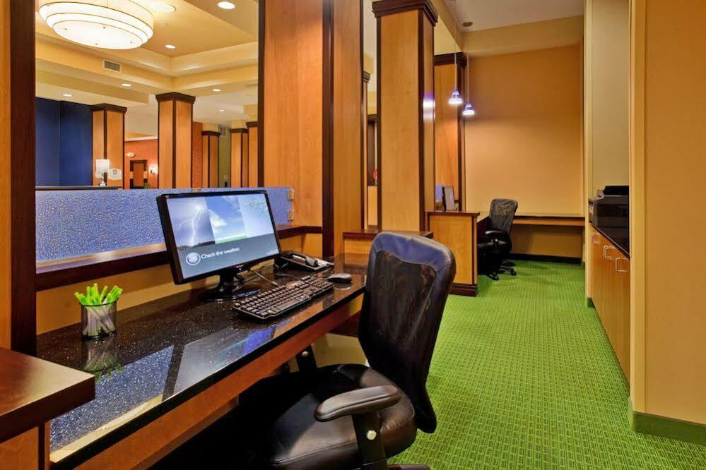 Fairfield Inn & Suites By Marriott Киърни Екстериор снимка